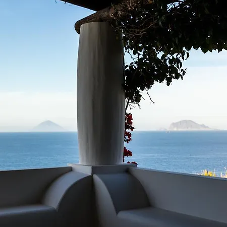 Capofaro & Malvasia Hotel Malfa (Salina)