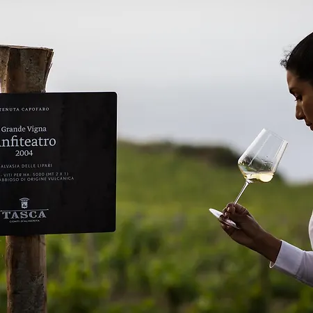 Capofaro & Malvasia マルファ